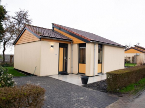 Wellness Bungalow with whirlpool and sauna